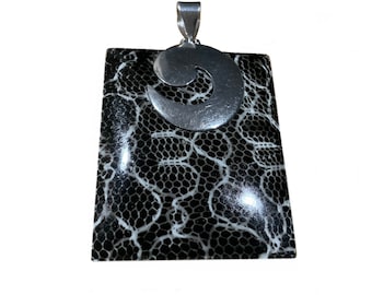 Huge Vintage 925 Sterling Silver Black & White Snakeskin Resin Tile Pendant