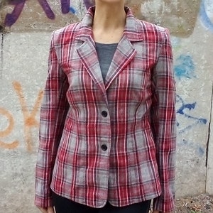 Vintage Preppy wool plaid blazer Womens Grey Red Tartan jacket  Petite Casual Beatnic blazer Back to school Hipster checkered jacket