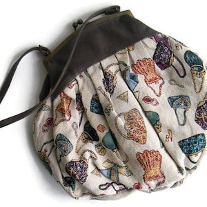 Vintage carpet bag Tapestry  Kilim bag Tapestry Novelty Shoulder bag Retro style big  purse bag