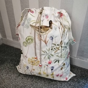 Sac à linge - Grand et format voyage - Joli sac de rangement pour chambre à coucher ou salle de bain - Sac à linge à suspendre - Organisation du linge - Sac à linge de voyage