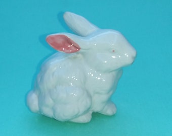 Vintage Rabbit Figurine   F1-EF