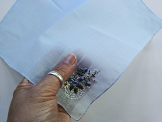 Vintage Hankie Wedding Hanky Embroidered Blue Ros… - image 5