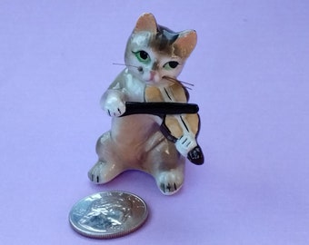 Vintage Cat Figurine Fine Bone China Made In Japan, Wonderful Details!