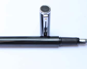 Vintage Sheaffer Pop Fountain pen Black Plastic body Medium STeel Nib