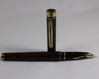 Vintage Sheaffer Targa Fountain pen Dual shade lacquer body 14k Gold 585 Nib Australia