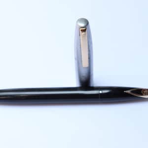 Vintage Sheaffer Imperial Fountain pen 14k Gold 585 Fine Nib Handy screw convert