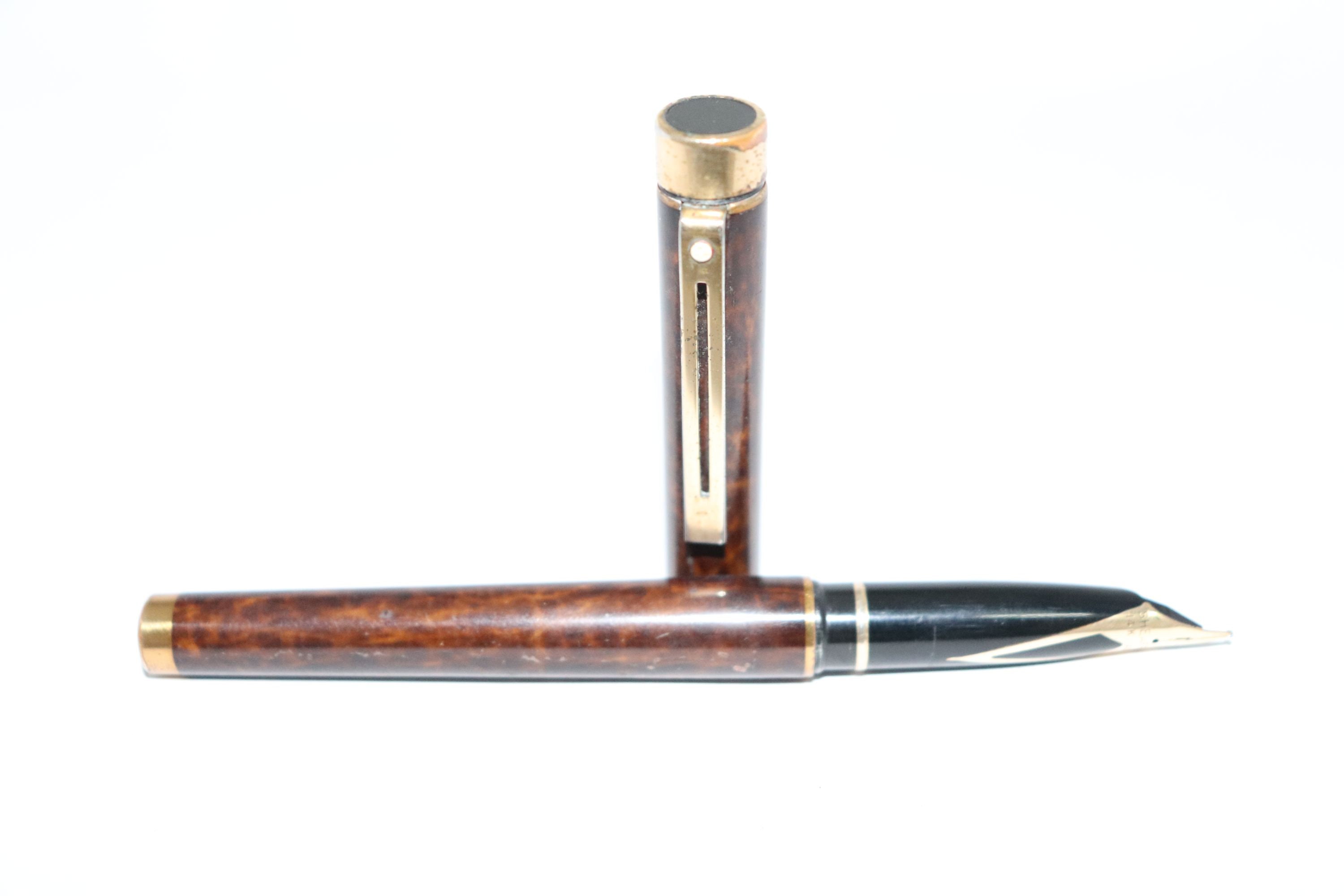 Vintage Sheaffer Targa Fountain Pen Dual Shade Lacquer Body 14k