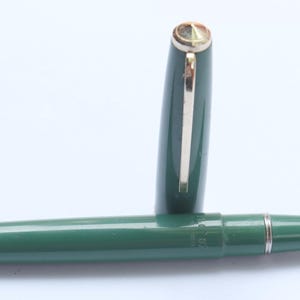 Caneta-tinteiro Vintage Pilot, corpo de plástico verde, enchimento de tinta ED Índia