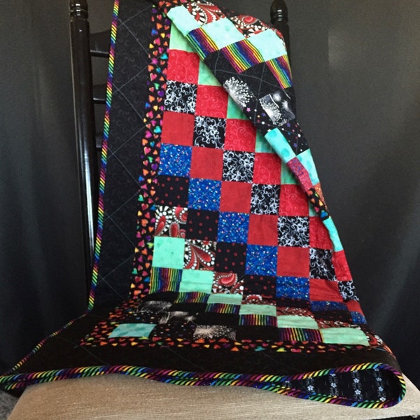 Traditional Youth Lap Quilt! Bright Hearts w/Black Accent/Youth Snuggles/Baby/Toddler Bed/Elderly Cheerful