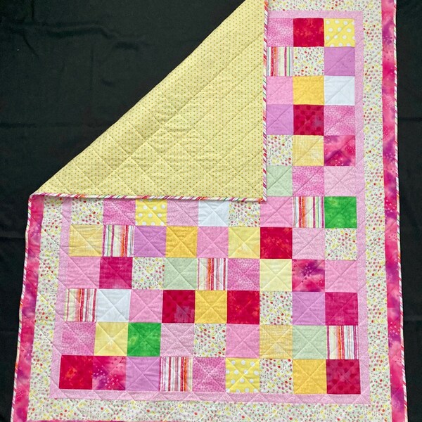 Mother's Day LapQuilt! Lovely Spring Decor/Traditional/Generous Lap Size/Spring Flowers/Mom/Daughter/Elderly Comfort