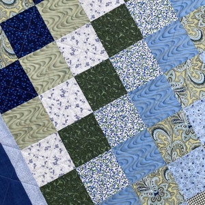 Blue and Green Decor and LAP Quilt! Traditional/Modern Country/Cool Colors/Couch Throw/Bedroom Accent/All Ages and Decor Styles