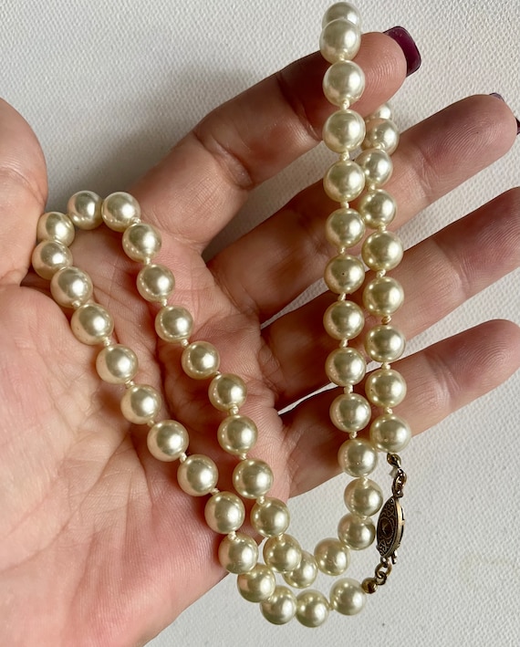 Fab Faux Pearls , Great gift for the holidays
