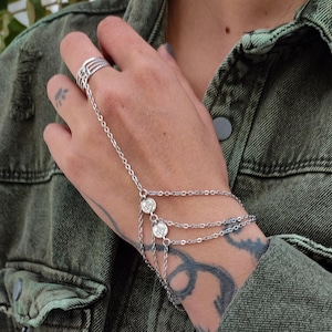 Cadena de mano de plata con doble moneda, Cadena de mano/pulsera de plata, Delicada cadena de mano plateada, Cadena de mano de plata