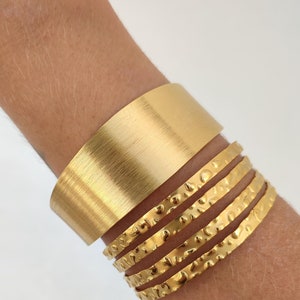 Wide gold chunky cuff bracelet, Hammered Bracelet, Multiple bangle bracelet, Gold cuff bracelets, Statement bracelets for women