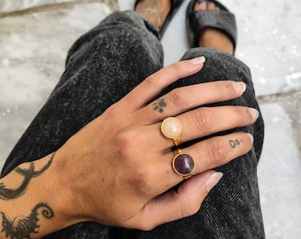Anello con quarzo rosa, anello con ametista, anello con turchese, anello con onice, anello con lapislazzuli, anello con pietre preziose in oro, anello minimalista, anello con pietre semipreziose