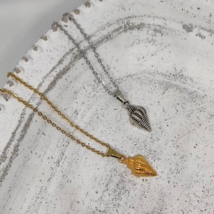 Mermaid gold seashell necklace, Silver seashell, Gold Summer Necklace, Gold conch shell necklace , Gold Sea Shell Charm, Dainty necklaces