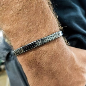 Hematite bead mens bracelet, Silver bracelet, Hematite crystal stone bracelet, Minimal bracelet, Gifts for boyfriend, Gift for him