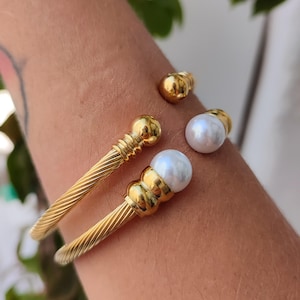 Gold Armreif Armbänder, Breites Manschettenarmband, Gold Manschette Armband, Geschenke für sie, Gold Armreif, Stapelarmband, Vintage Armreifen
