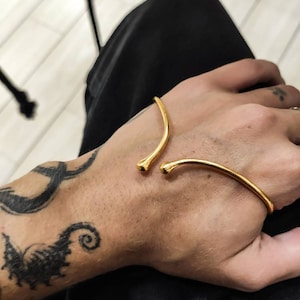 Palm Hand Cuff, Slave bracelet, Palm cuff, Bangle bracelet, Silver cuff bracelet, Gold bracelet cuff, Gold bangle bracelet, Gift for her