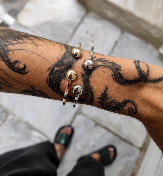 Pin by Taslima Nazeea on Asian wedding | Embroidered friendship bracelet,  Asian wedding, Embroidered