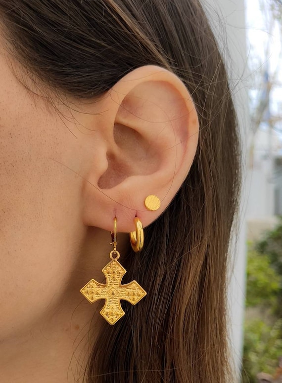 Boucles D'oreilles Pendantes Croix Dorées - Comme Neuves - Occasion Jamais Portées