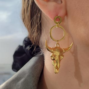 Silber Longhorn Schädel baumeln Ohrringe, große Bullen Schädel Ohrringe, lange Kuh Schädel Creolen, Statement Ohrringe, beste Freundin Geschenk Bild 8