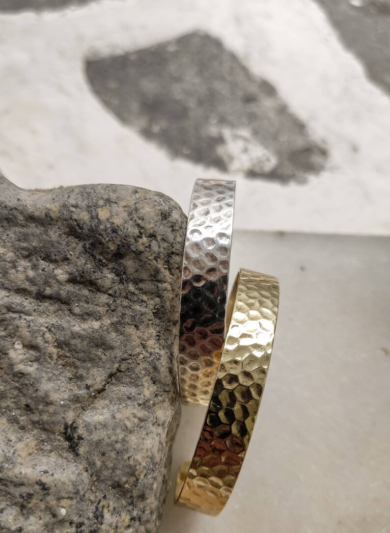 30MM Hammered Cuff