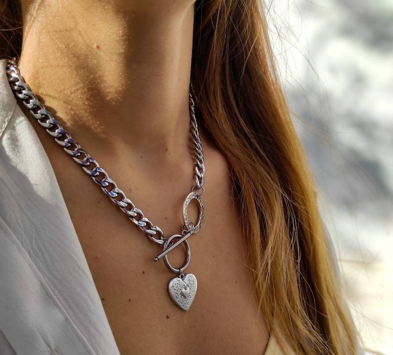 Chunky Heart Stone Cluster Toggle Pendant Necklace main image 0
