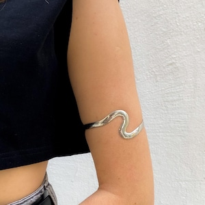 Silver chunky upper arm cuff bracelet, Adjustable armband, Arm bracelet, Wavy arm bracelet, Statement arm cuff, Gift for her image 5