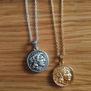 Collar con moneda de oro de Alejandro Magno de la antigua Grecia, colgante de doble cara, colgante del sol de Vergina, joyería de mitología griega, diosa griega imagen 3