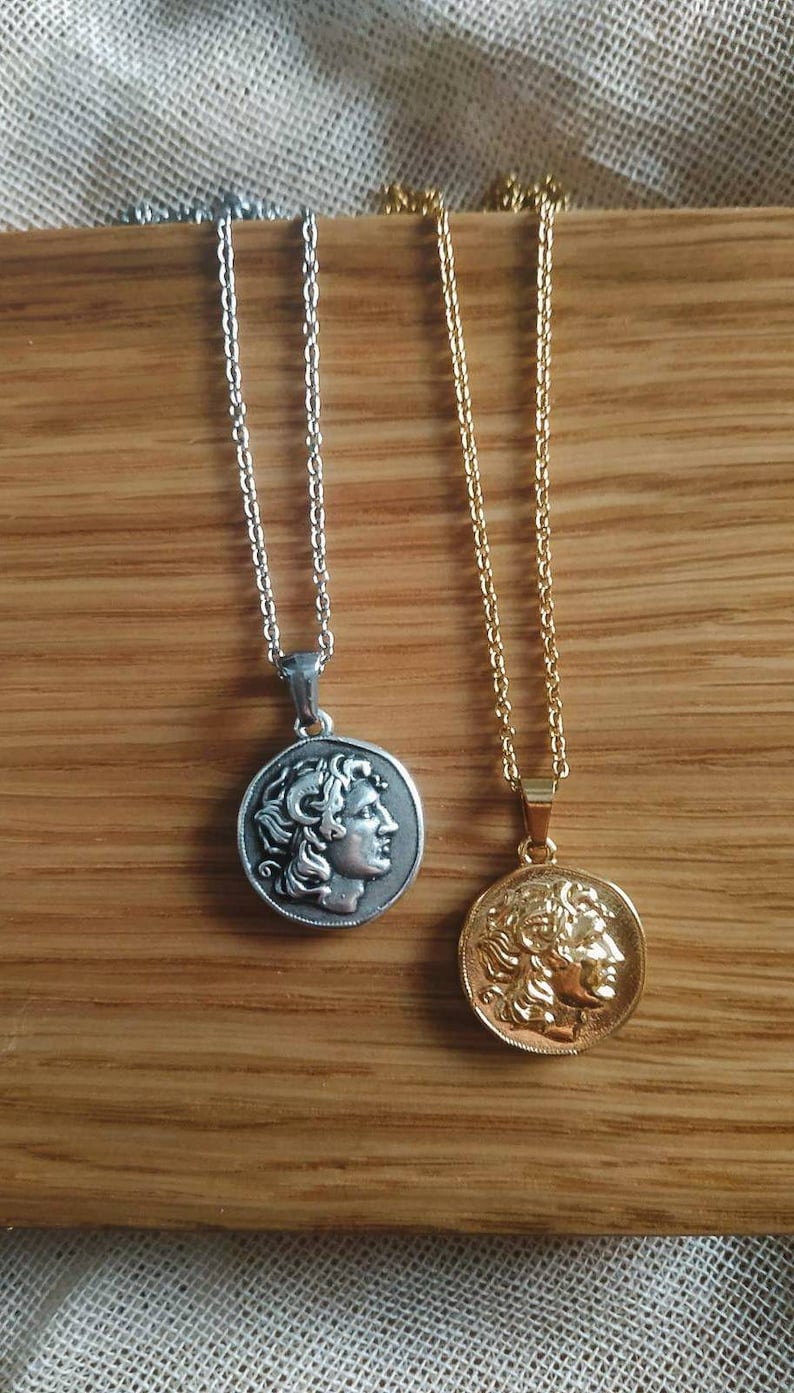 Collar con moneda de oro de Alejandro Magno de la antigua Grecia, colgante de doble cara, colgante del sol de Vergina, joyería de mitología griega, diosa griega imagen 3