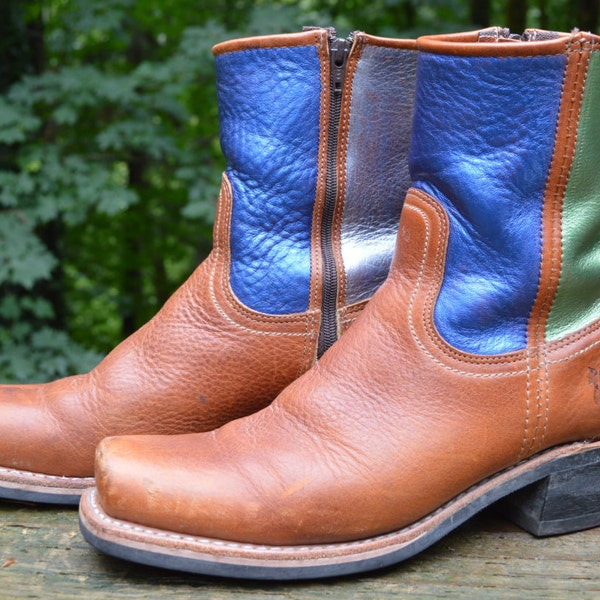 Size 9 ~ My new favorite Frye CAMPUS short/zip Boot all HAWKED UP!