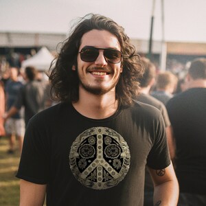 Peace Sign T Shirt No. 5, Peace Symbol 1960&#39;s Retro Art Gift T Shirt Hippie Style Groovy Art Shirt Vintage Art Shirt Global Peace Shirt Boho