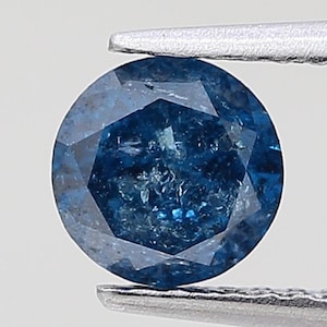 Diamante natural solto de lapidação brilhante redondo de cor azul de 0,61 CT