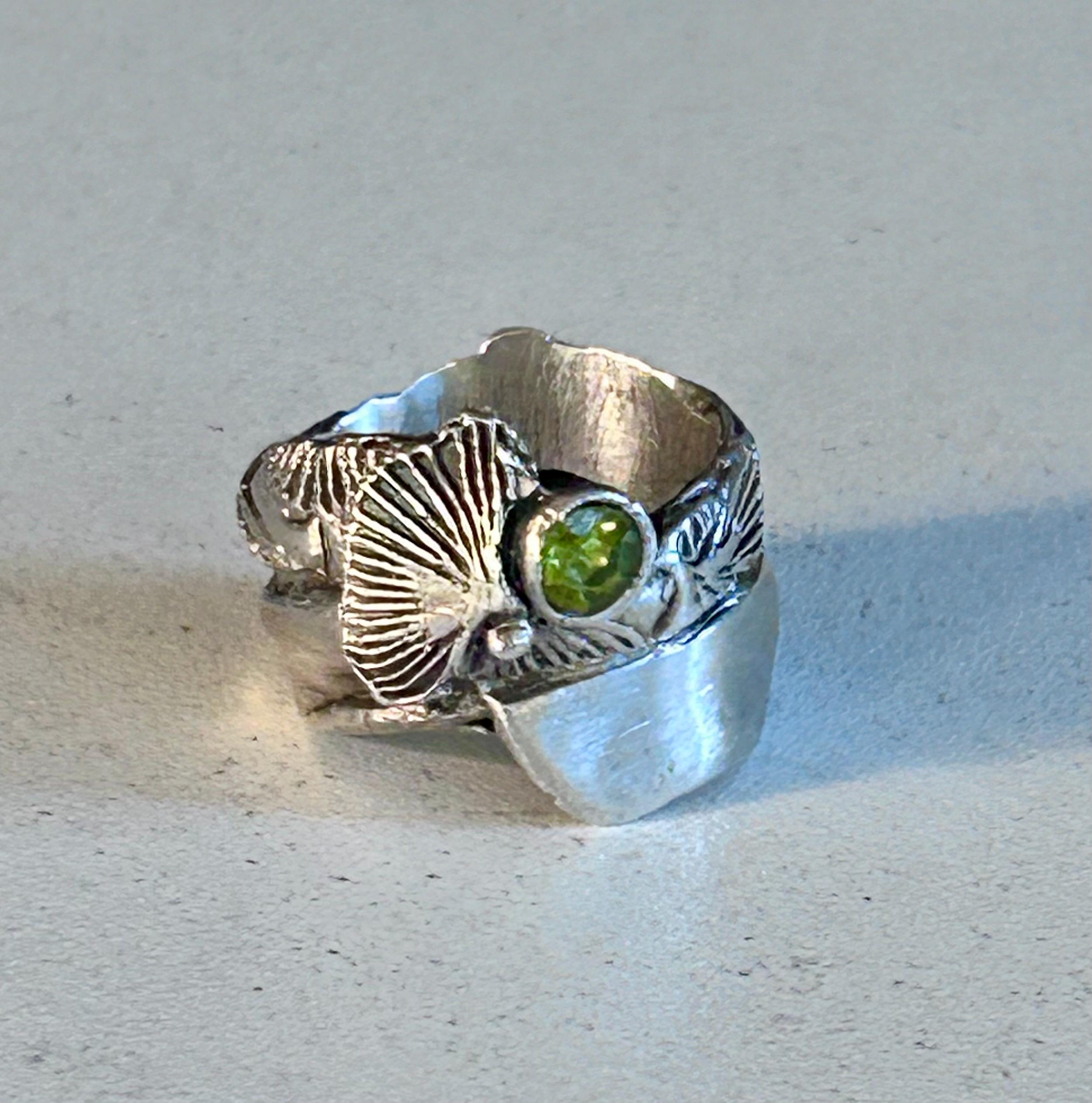 インドジュエリー　ペリドットシルバーリング(US6 1/2) ペリドット付きシルバーリング • サイズ 6 - Etsy 日本