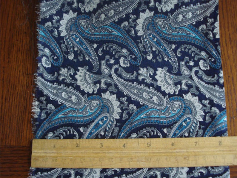 100/% Silk Crepe de Chine Exclusive Midnight Paisley