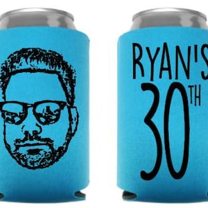 25 Desenhos animados Pic bday, refrigeradores de festa de aniversário, porta-cerveja, festa de 30º aniversário, latas personalizadas de coolies, lembrancinhas de festa, desenho animado de foto pessoal, foto