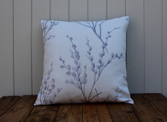 1 LAURA ASHLEY AUSTEN LINEN STEEL GREY Lavender Filled Fabric Heart