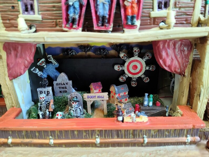 Lemax Spooky Town Collection spooky Town Shooting Range NIB Sights