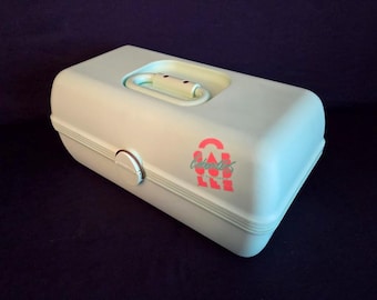 Original 1980s Caboodles New in Box! First Jewelry & Makeup Tackle Box. Vintage 80s Compact Storage Case, Plastic Carry Organizer NOS - Etsy Original 1980s Caboodles New in Box! First Jewelry & Makeup Tackle Box. Vintage 80s Compact Storage Case, Plastic Carry Organizer NOS - Etsy