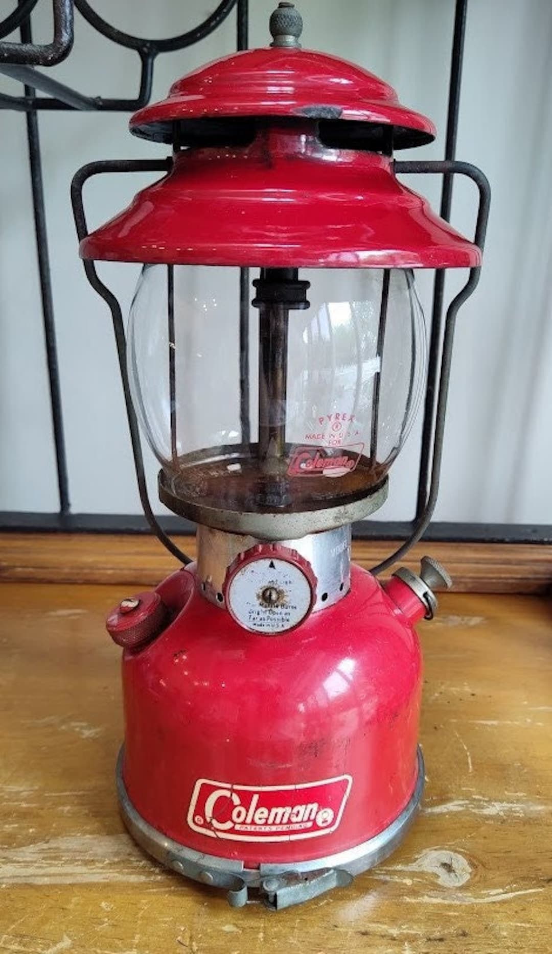 【2025年】もらって嬉しいお歳暮 人気ランキング Vintage Accessory W/bottom Lantern 200A Red Coleman 1966 ライト・ランタン