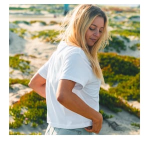 Boxy Tshirt - White, 100% Cotton Tee | Women&#39;s Plain White Shirt - GOTS Organic Crop Top | Women&#39;s Basic T shirt Fair Trade T-shirt Boxy Tee