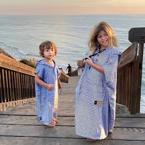 Towel with Hood for Kids | Childrens Hooded Towel | Youth Surf Poncho - Turkish Towel Poncho / 100% Cotton - Toddler or Kids Changing Poncho