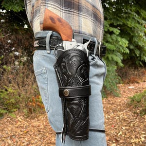 Revolver Holster | Western Leather Holster | Attaches to Belt | Hip Draw | Cowboy Holster | Black | Handmade | Colt Ruger Wesson Kimber