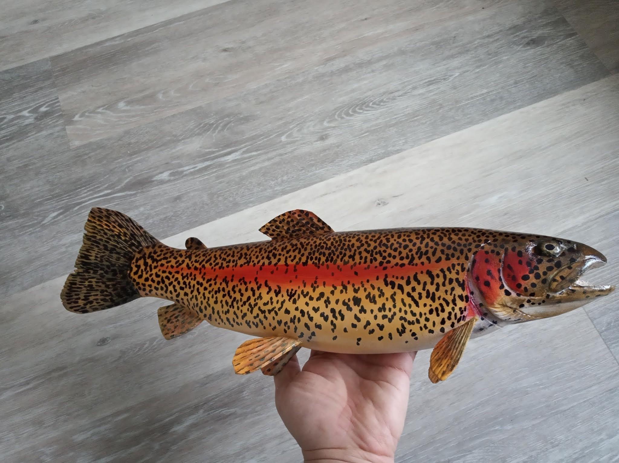 ニジマス、Oncorhynchus mykiss、13〜16インチの3D木製魚、両面手彫り 