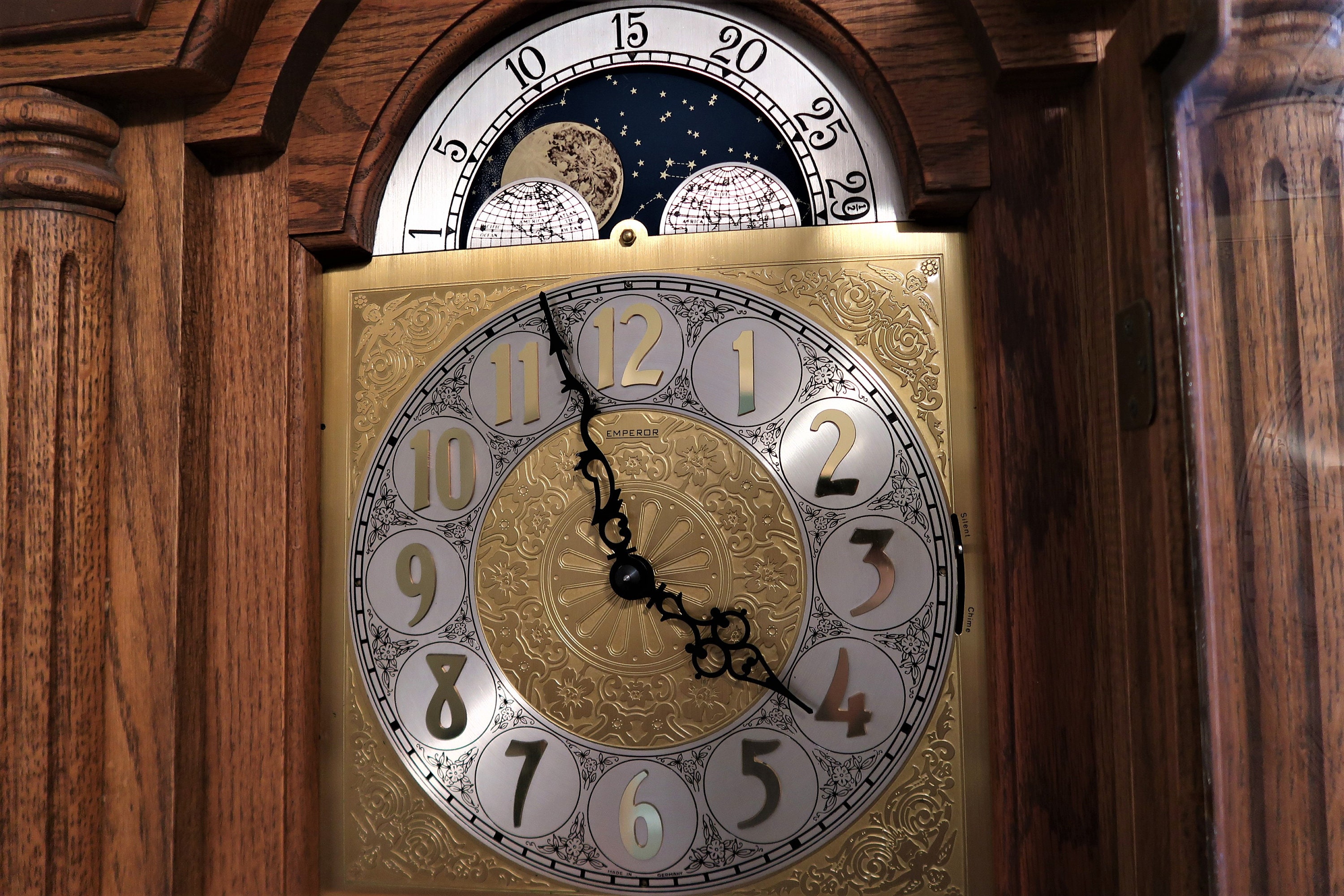 EMPEROR CLOCK COMPANY木製柱時計 大型 Emperor Clock Company Solid Oak Grandfather Clock Weight Driven