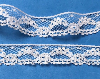 Pretty Vintage Flat White Bobbin Lace Trim .75 Inches wide, 3 Yards Long