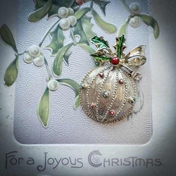 Vintage MCM Christmas Ornament Brooch, Gold Tone … - image 7