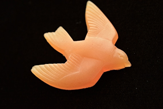 Vintage 70s Art Deco Revival Bird Brooch - image 4