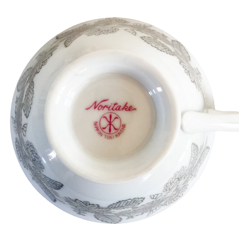 Party Favor Gift for Girlfriend Handmade Soy Candle in Vintage Teacup